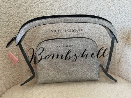 Victoria’s Secret Make Up Bag Set NEW