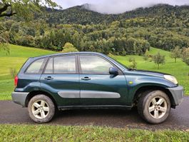 Toyota RAV4 2.0 Limousine grün 144659 km gebraucht Jg. 2003