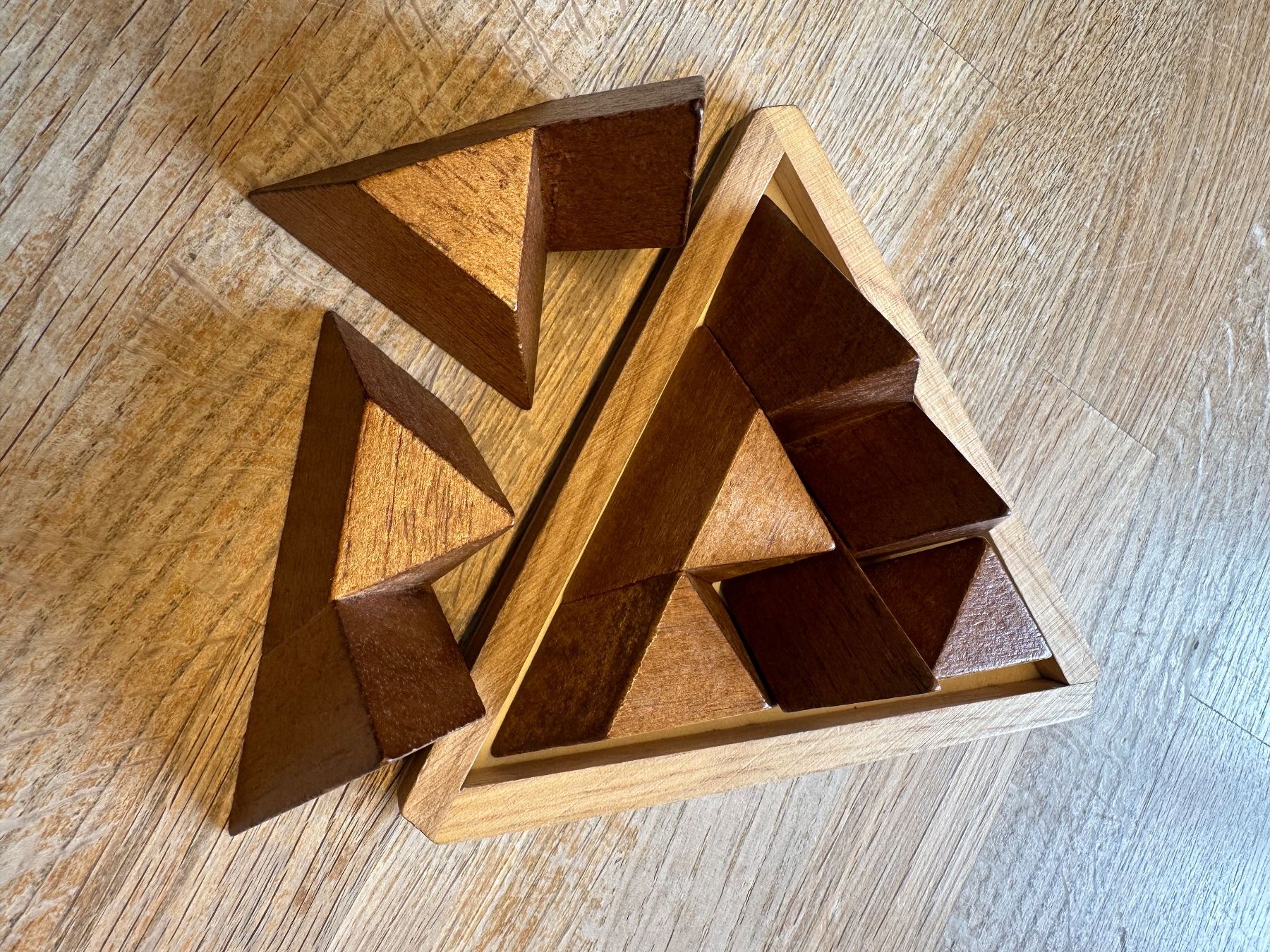 Giochi: Pyramiden-Knobbelspiel - ohne Anleitung – Usato da Winkel venduto da Tatanof 1