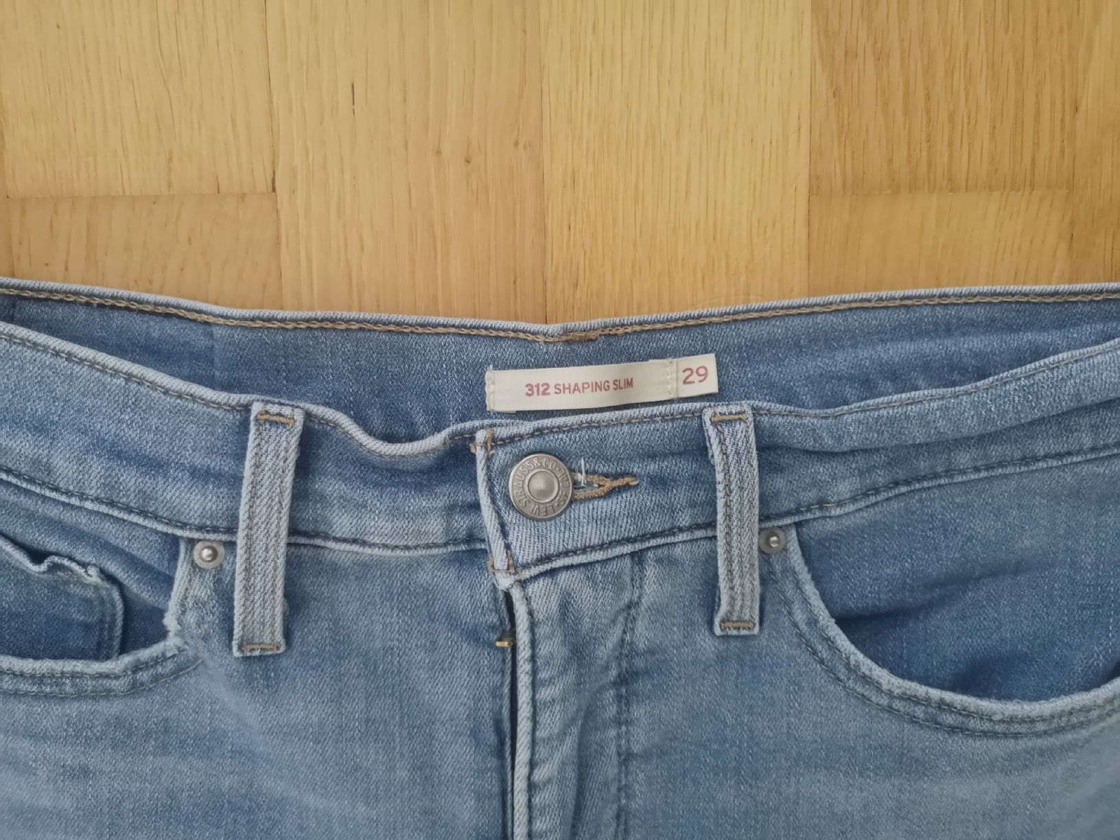 Levi's Jeans: Levi's 312 Shaping Slim W29 L32  – D'occasion à Niederbipp par kevintifu20 2