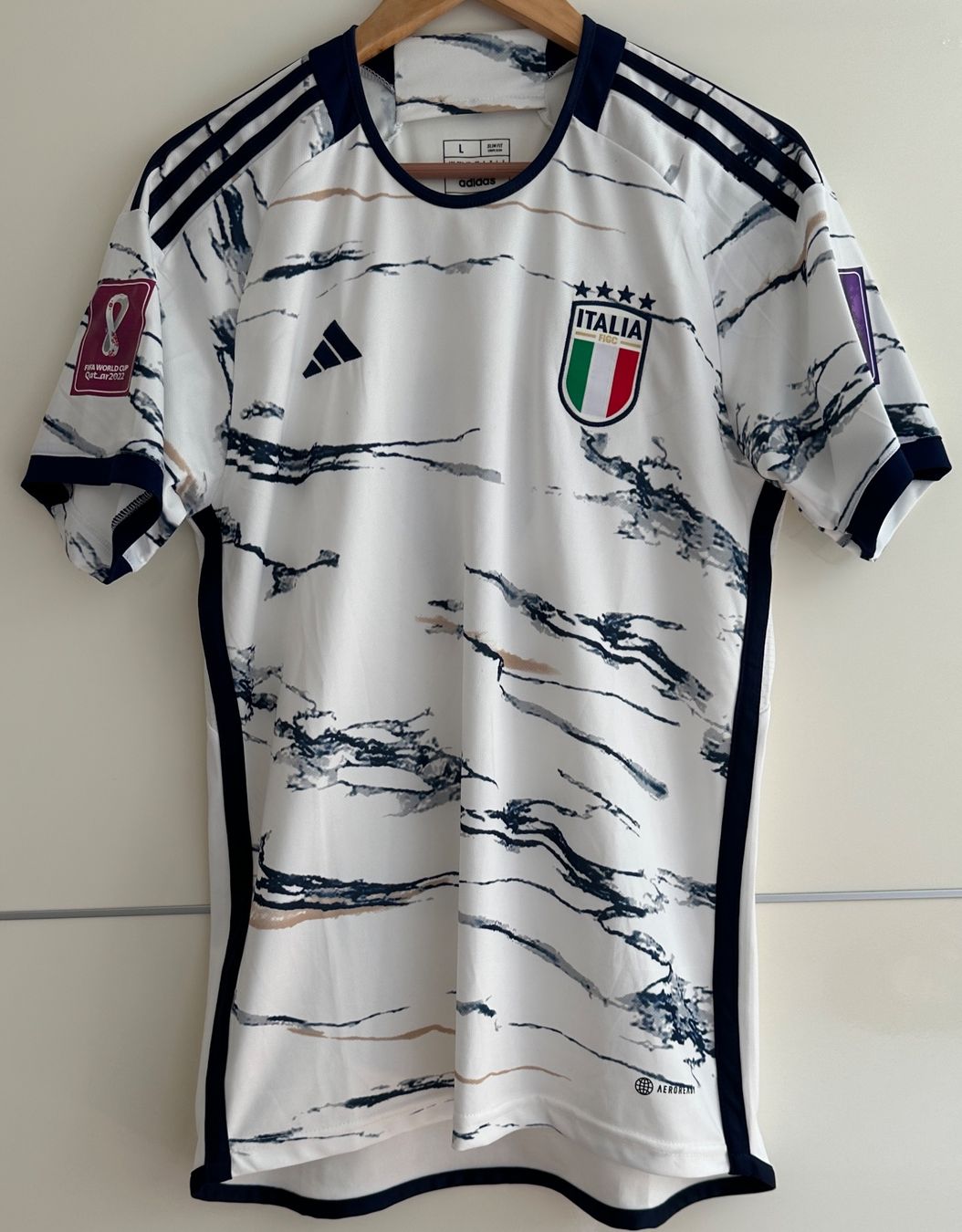 Adidas Canottiere & Pantaloni: ITALIYA trikot G L – Nuovo (secondo la descrizione) da Maienfeld venduto da tobeyl2020