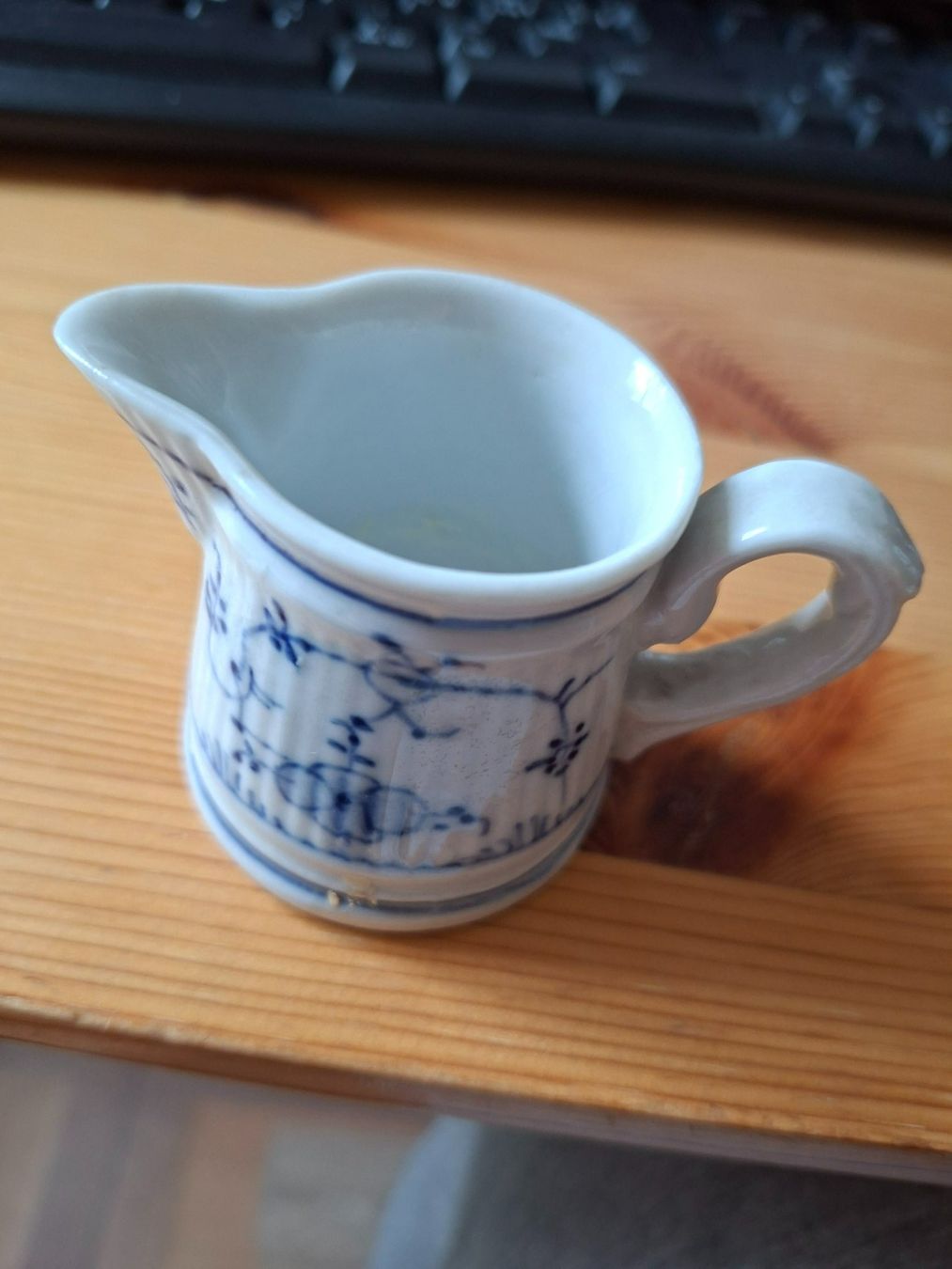 Carafes: Antikes Rauenstein Milchkännchen – D'occasion à Glarus par Walther06