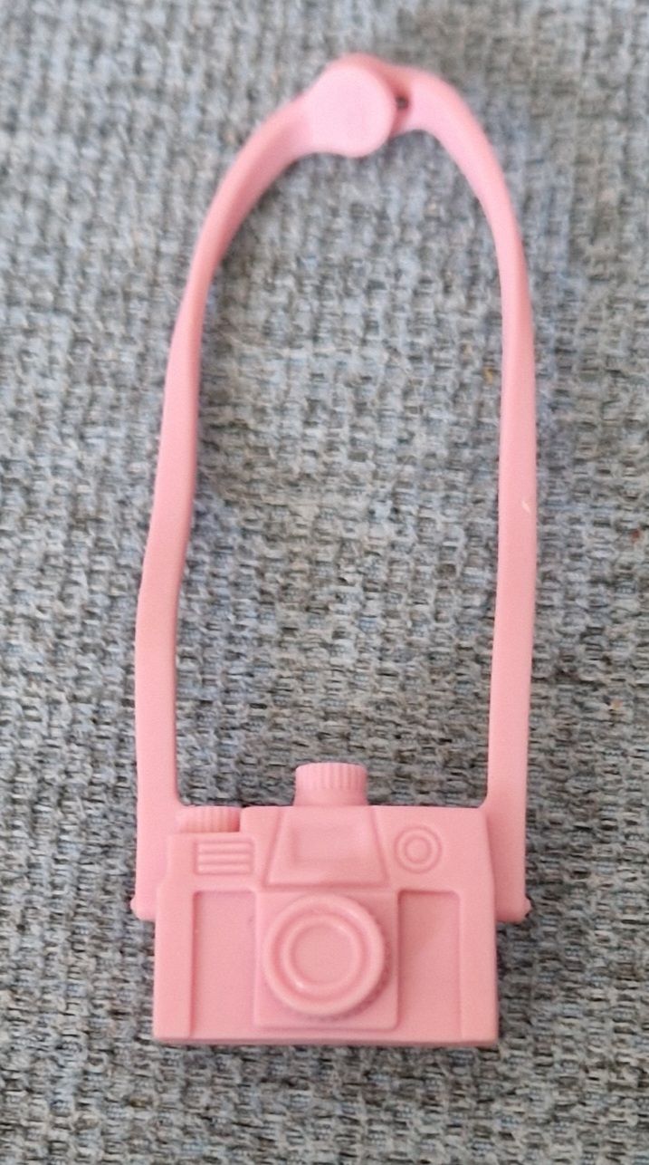 Bambole: accessoire pour Barbie  – Usato da Couvet venduto da Pioune