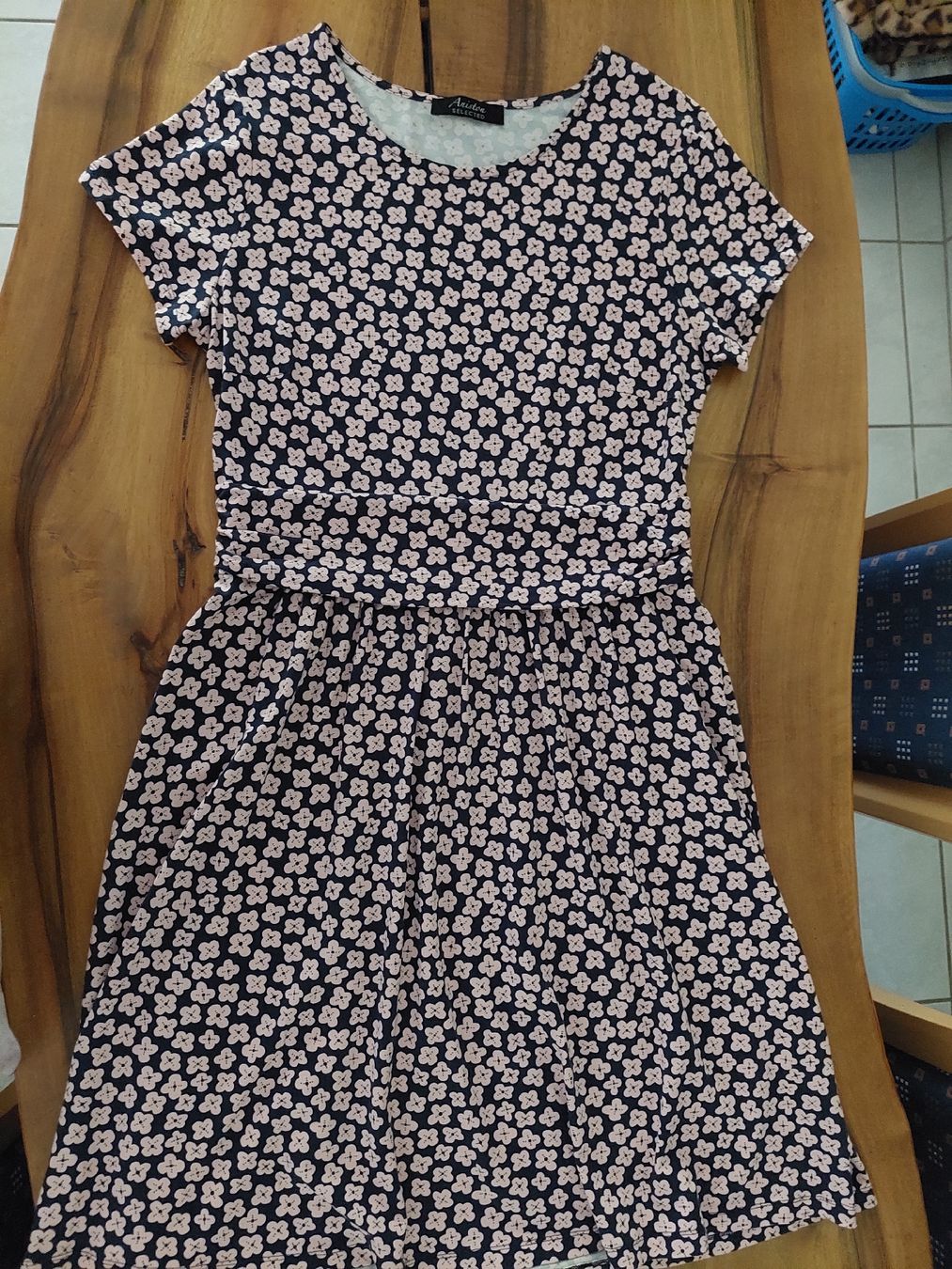 Vestiti: Kleid von Aniston SELECTED – Nuovo (secondo la descrizione) da Dübendorf venduto da Volino
