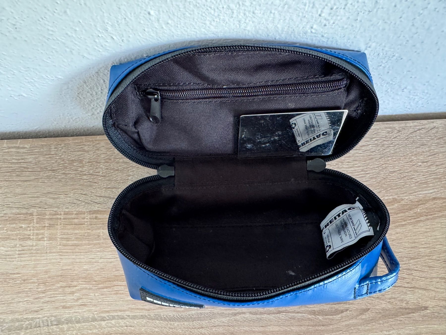 Freitag Custodie per cosmetici: Freitag, Necessaire F36 WAYNE – Nuovo (secondo la descrizione) da frauenfeld venduto da pipi018 4