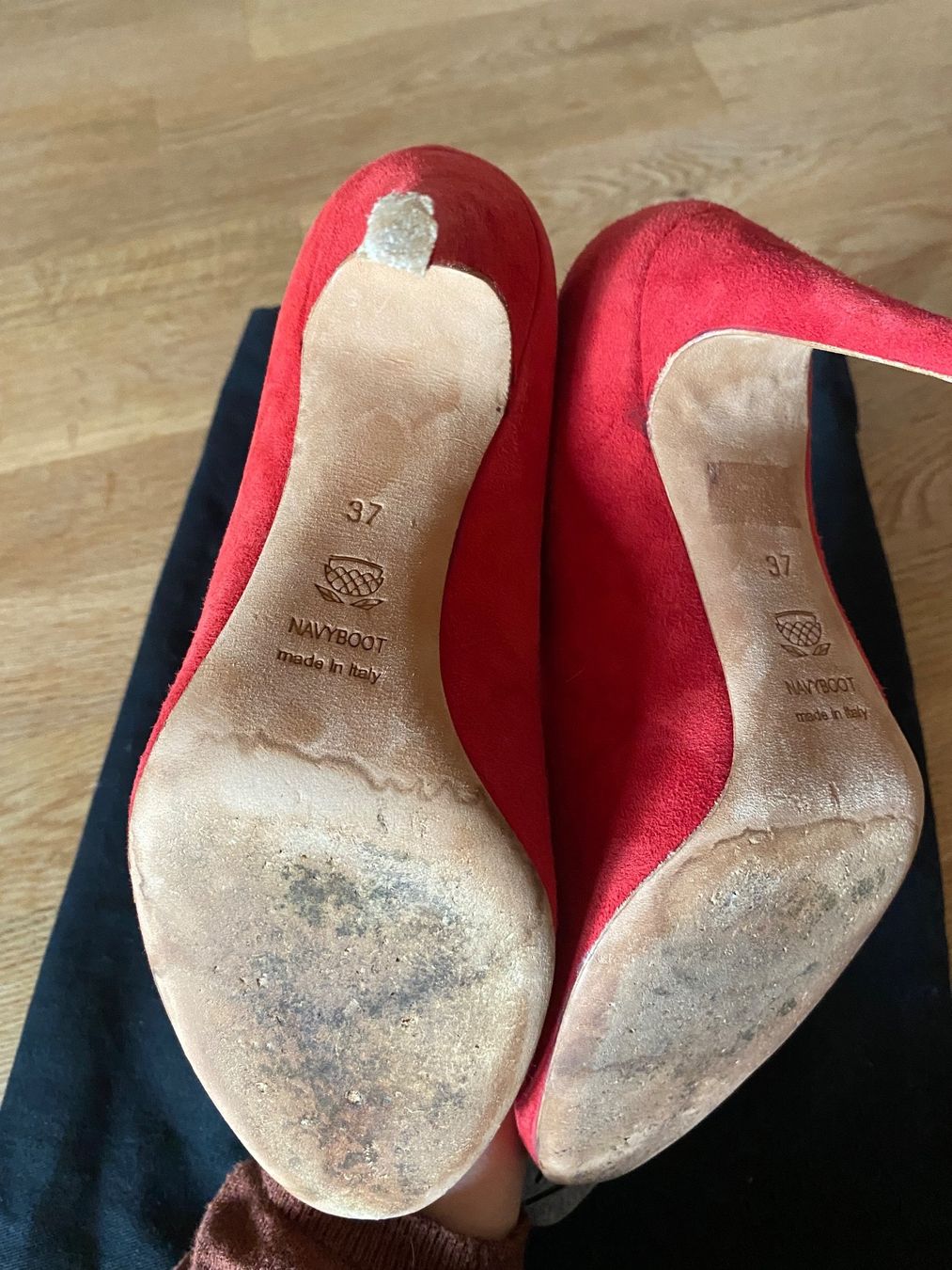 Navyboot Damenschuhe: Navyboot Pumps Wildleder – Gebraucht aus Thun von annis_needful_things 3