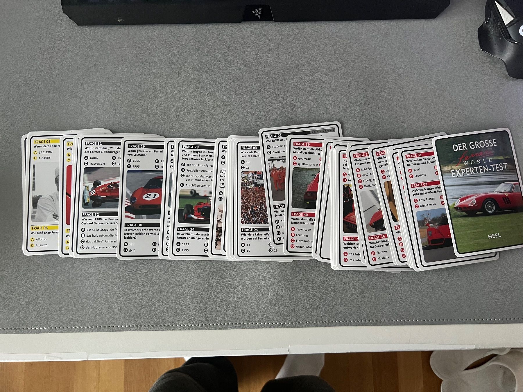 Giochi: Ferrari Kartenspiel – Nuovo (secondo la descrizione) da Pfäffikon SZ venduto da pdroth 1