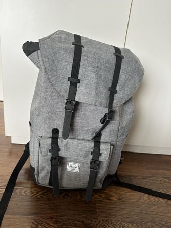 Herschel Rucksack Thek kaum genutzt