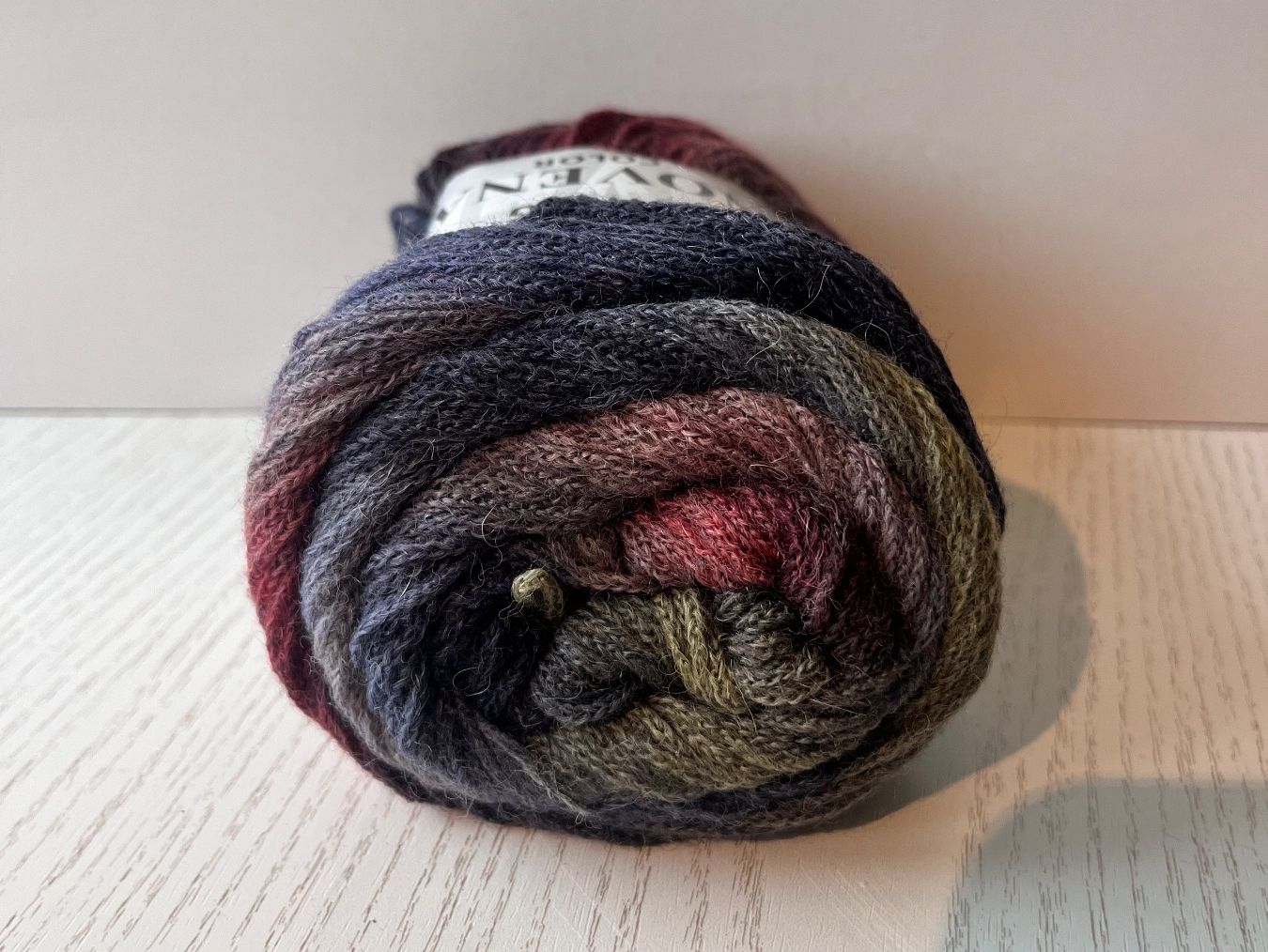 Lana: 1 Knäuel Lang Novena Color – Nuovo e nell'imballaggio originale da Büsserach venduto da bor_s88m 1