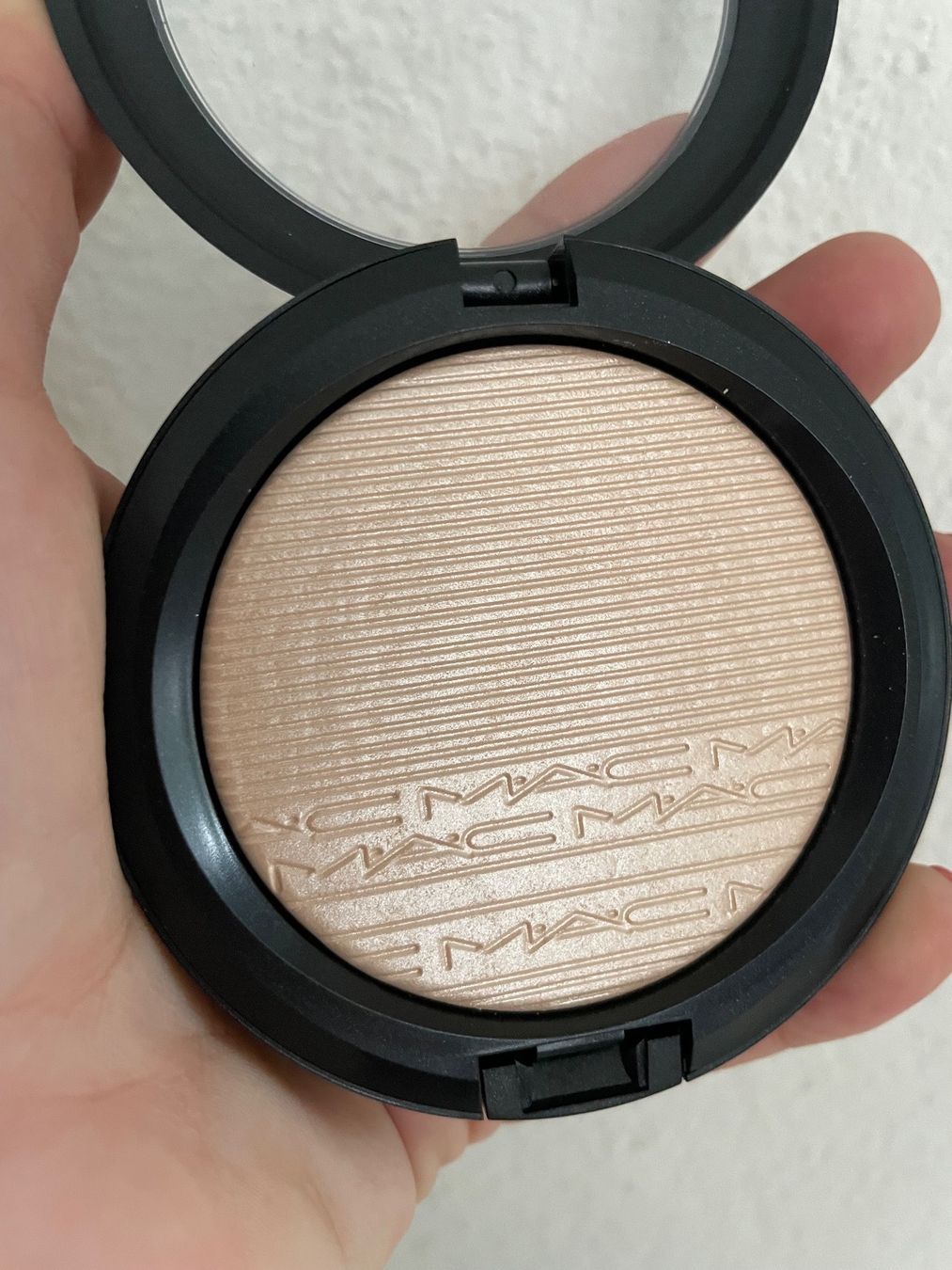 Mac Cosmetics Make-up: MAC DOUBLE-GLEAM HIGHTLIGHTER,LADENPREIS CHF42.-, NEU – Nuovo e nell'imballaggio originale da Zürich venduto da deruja 2