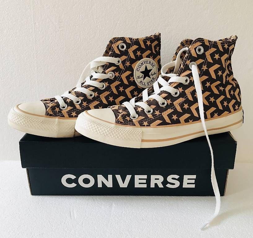 Scarpe da uomo: Printed Converse sneakers – Nuovo e nell'imballaggio originale da Tagelswangen venduto da fireiceprincess