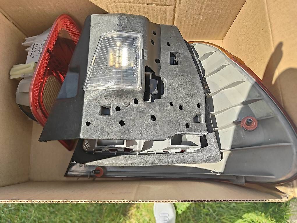 Fari: BMW E 46 Auto Rücklichter Links/Rechts  – Usato da Neukirch / Egnach venduto da ros_vht6 2