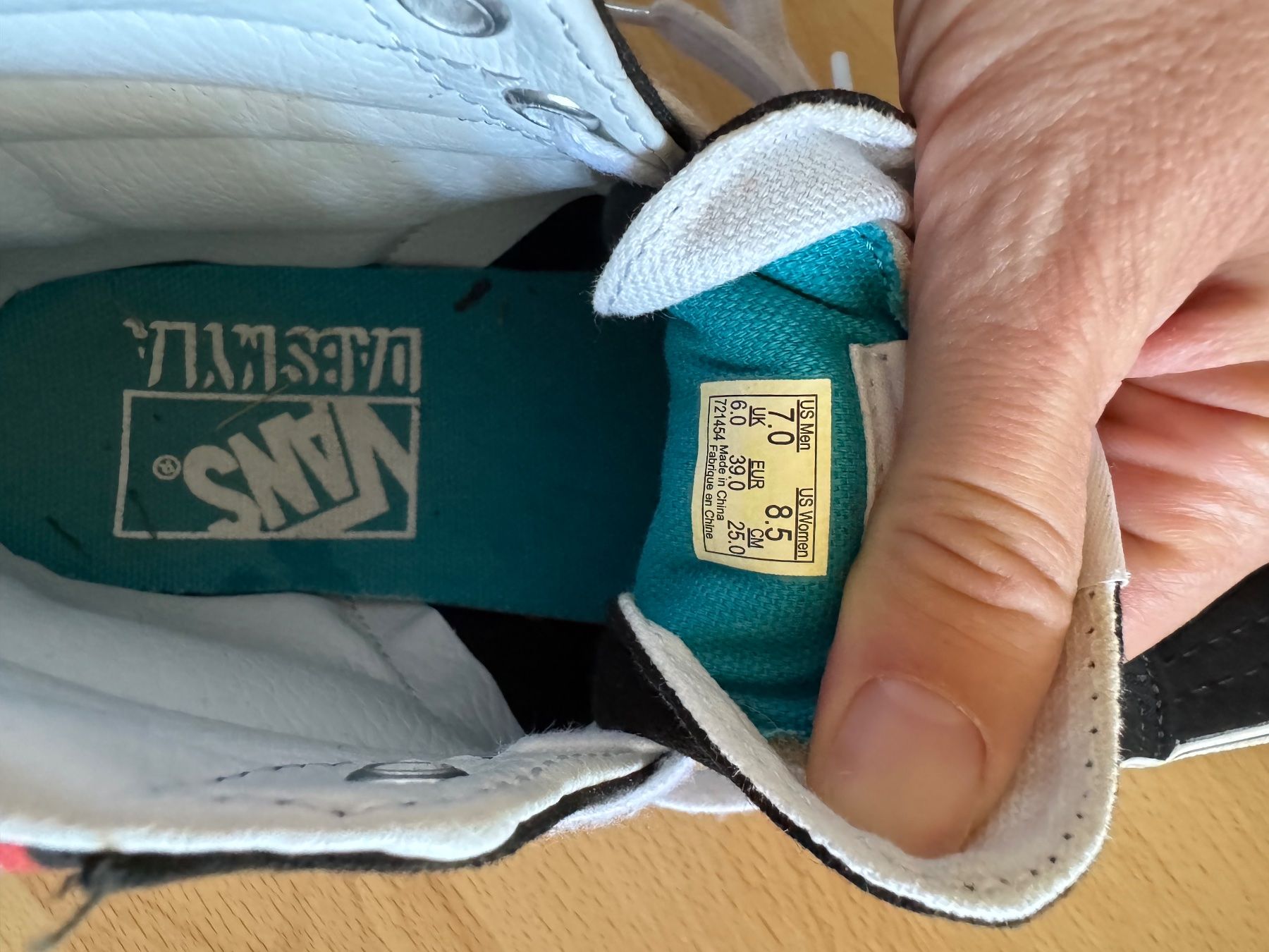 Vans Scarpe da donna: Vans Schuhe Grösse 39 – Usato da Dürrenäsch venduto da 1kirs 4
