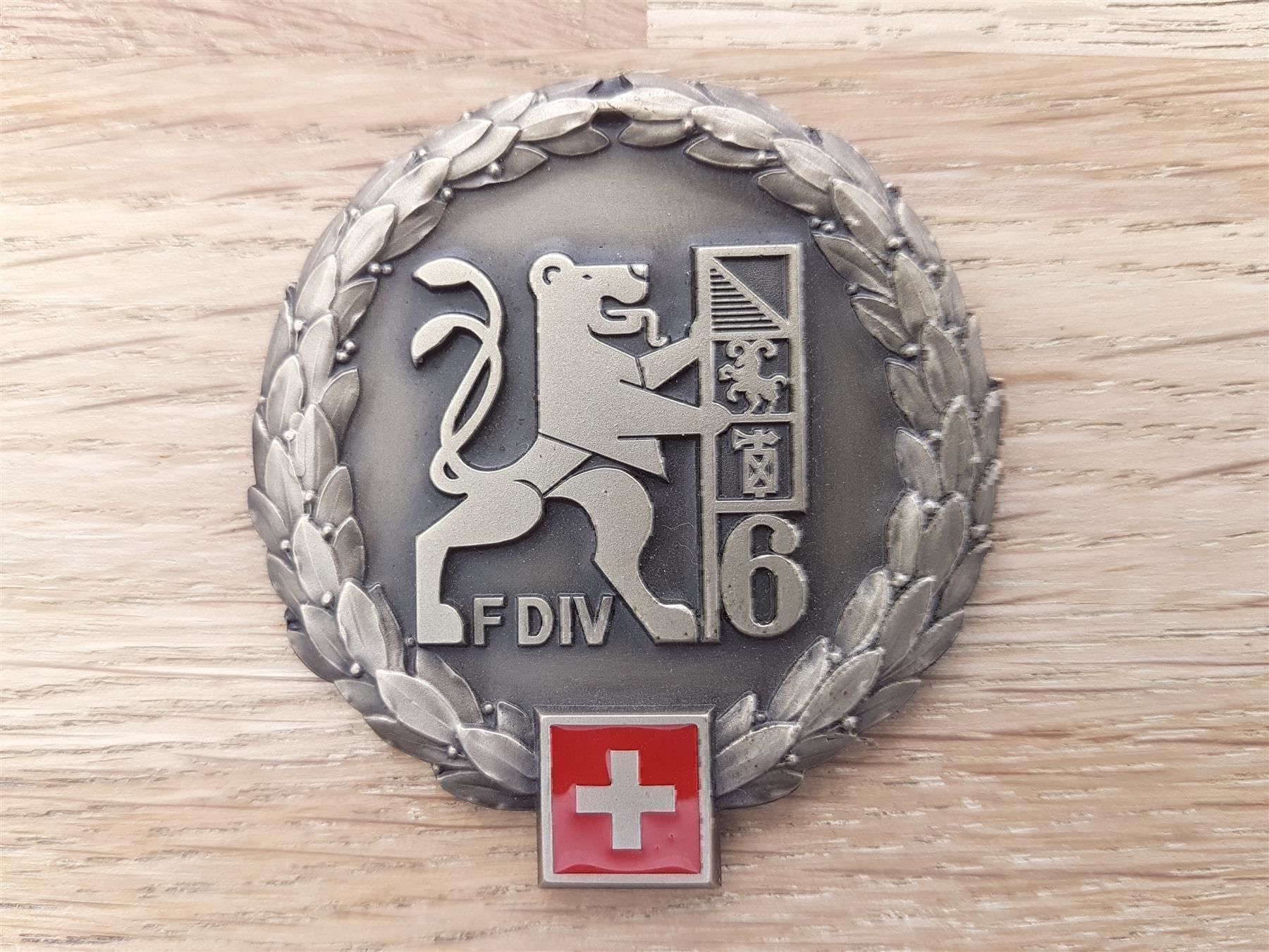 Placchette & Badge: Béret Emblem F DIV 6 Felddivision – Usato da Erlinsbach venduto da S700