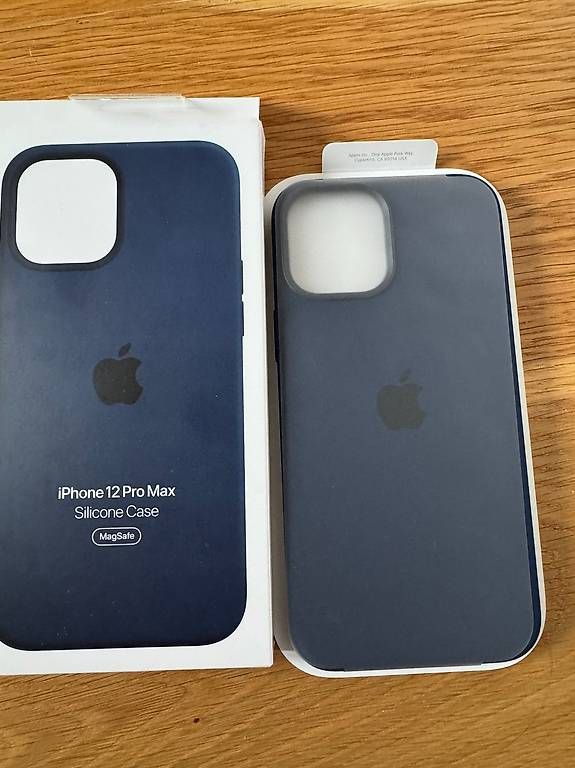 Apple Handys / Smartphones: Apple Iphone 12 Pro Max Silicon Case mit MagSafe – Neu (gemäss Beschreibung) aus Henggart von Adi_jr7t 2