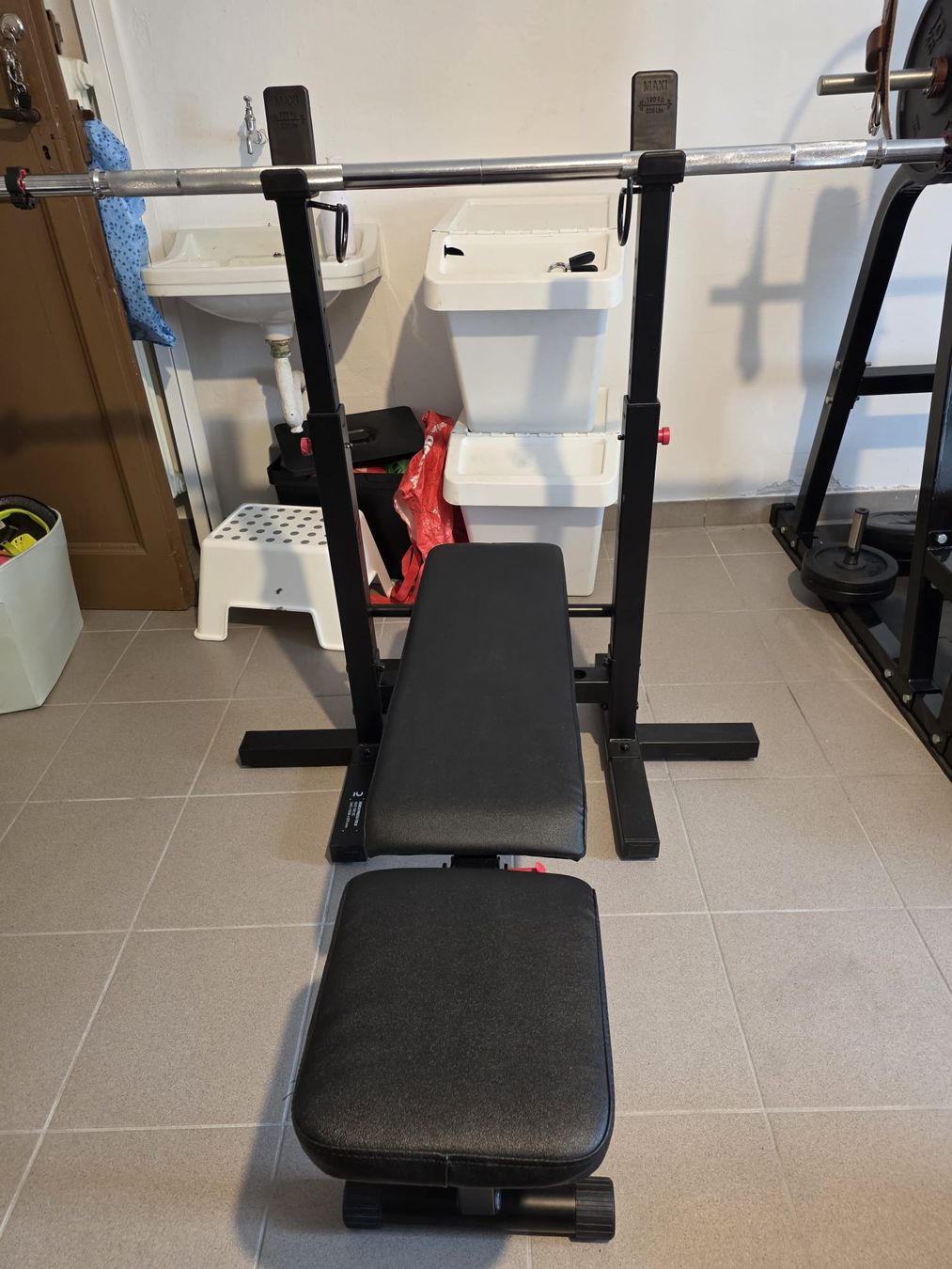 Hometrainer: Panca pesi regolabile e bilanciere – Usato da Lugano venduto da cgu_8wkn
