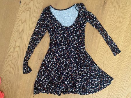 Missguided Kleid 36 im floralen Look ideal für den Übergang