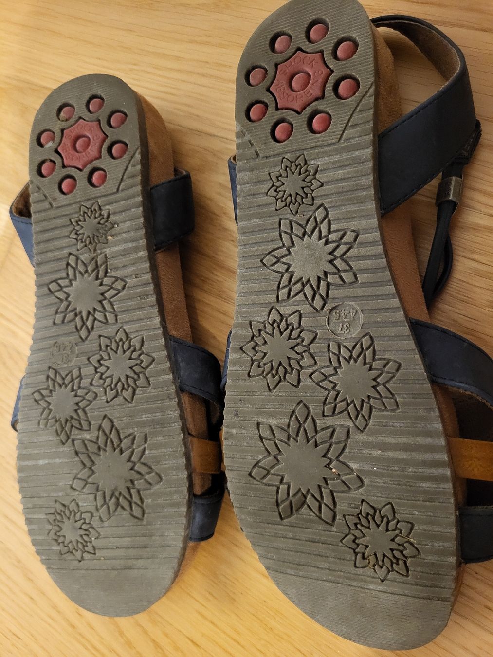 Chaussures femmes: Sandalen Gr 37 Relife – D'occasion à Zürich par Kagu1 1