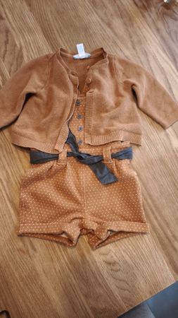 baby strickjäckchen mit latzhose 68