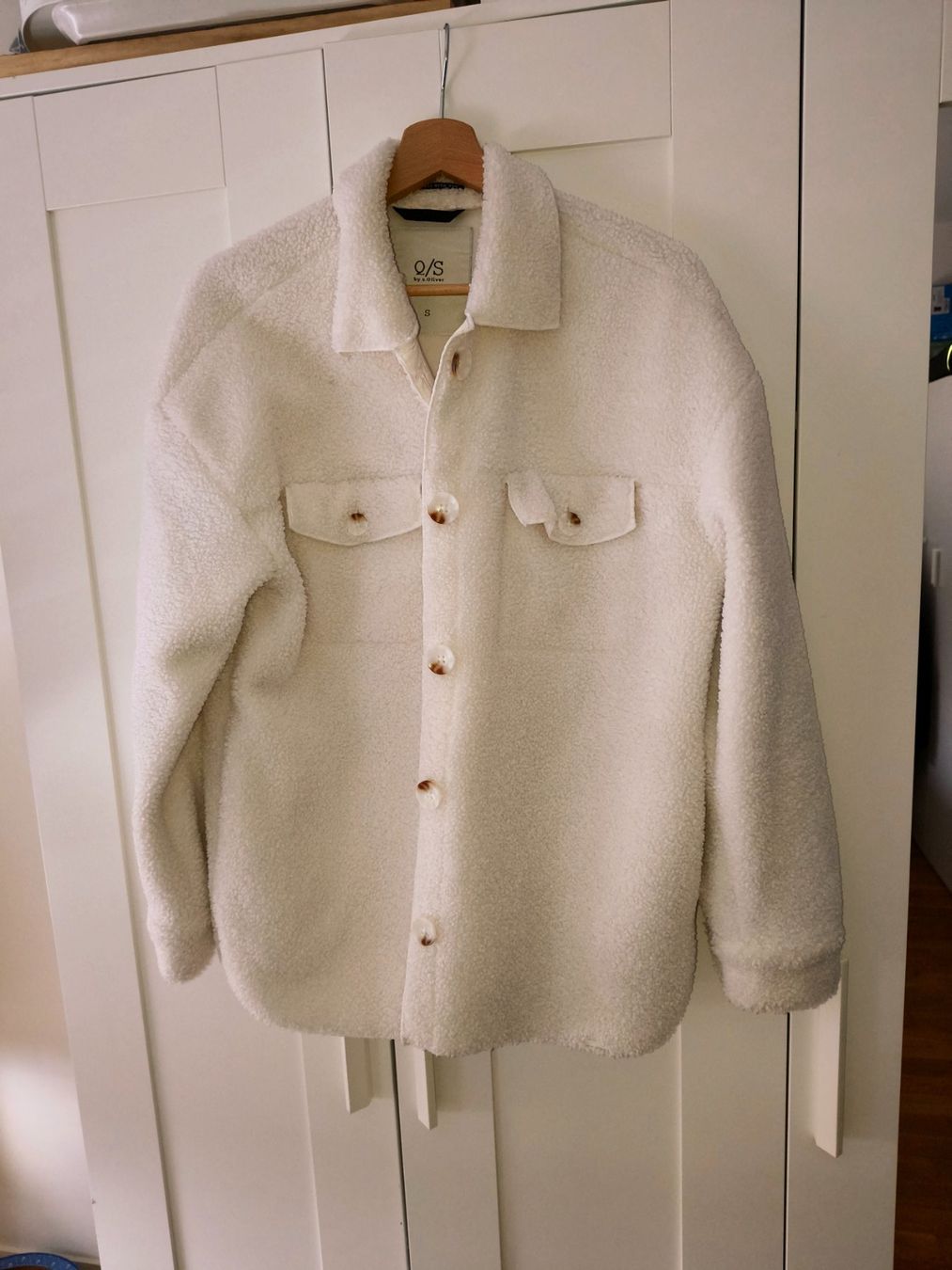 S.Oliver Giacche: S.Oliver Teddy Jacke Weiss, Gr S – Nuovo (secondo la descrizione) da Rheinfelden venduto da JamieBabsi