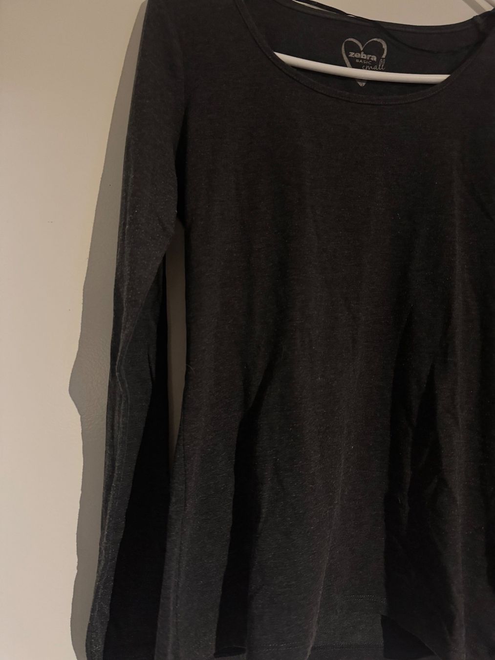 Zebra Pullover & Sweatshirts: Basic Zebra Pullover Gr. S / M – Gebraucht aus Künten von bel_6wn2 2