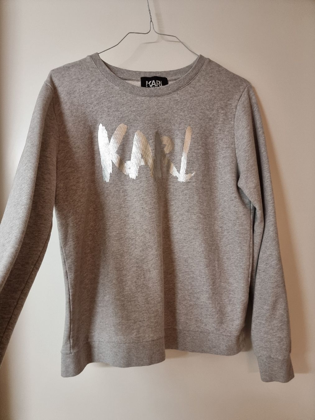 Karl Lagerfeld Maglioni & Felpe: Karl Lagerfeld Sweatshirt Gray Silver Logo Size L – Usato da Zürich venduto da cweber