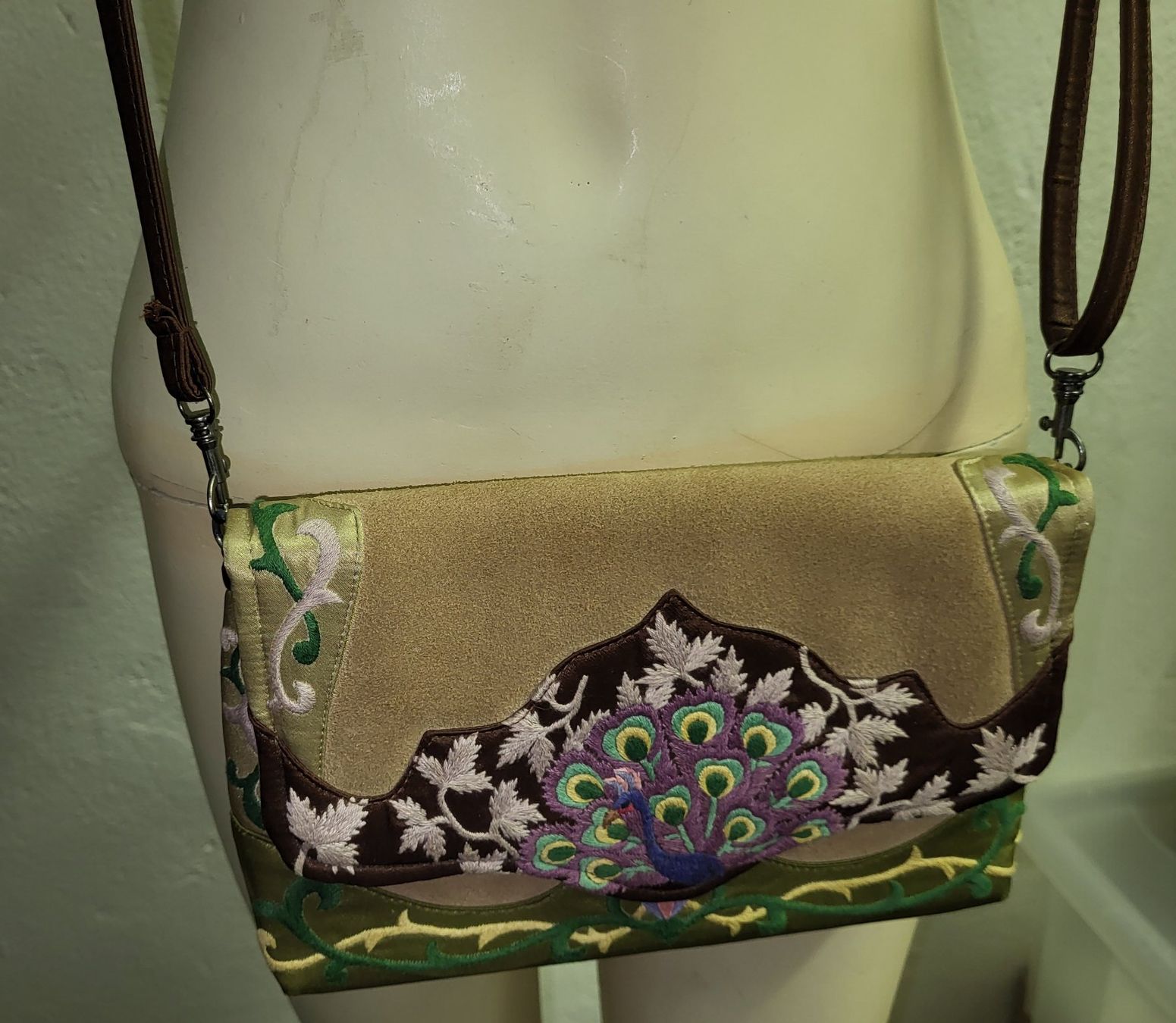 Taschen für Damen: Clutch - Pochette - Tasche oovoo – Gebraucht aus Zürich von Roberto040 1