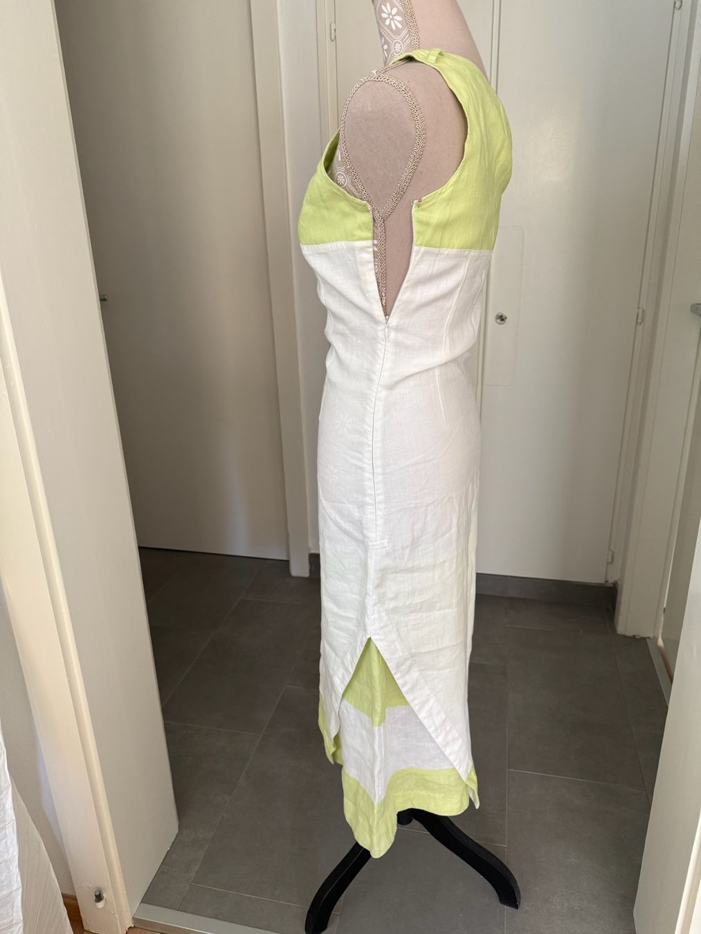 Vestiti: Carnaby - Robe - Lin - 36 – Usato da Sion venduto da accroshoes 1