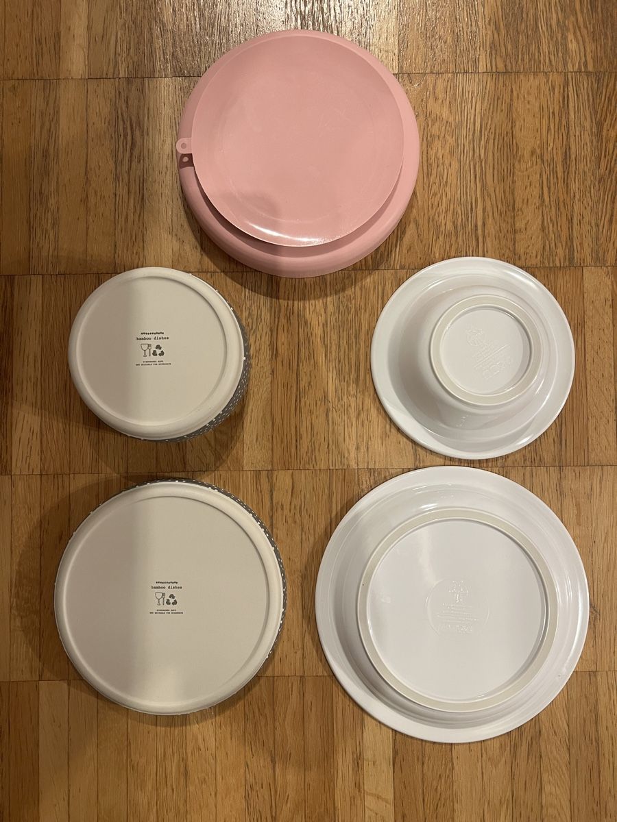 Piatti: Children tableware bundle. Plates and bowls like new – Nuovo (secondo la descrizione) da Watt venduto da rmt07 1