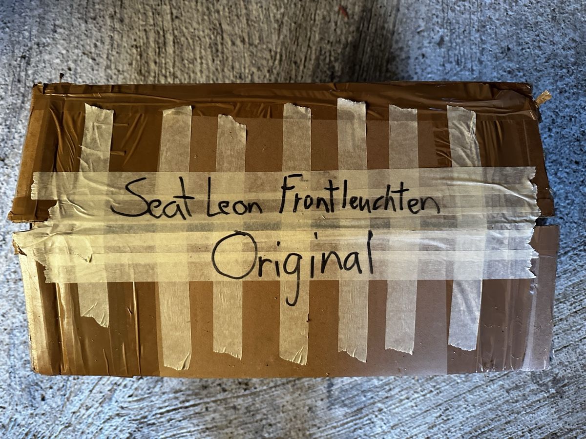 Seat Fari: Seat Leon 2004 Frontscheinwerfer – Usato da Aedermannsdorf venduto da jos_762x 1