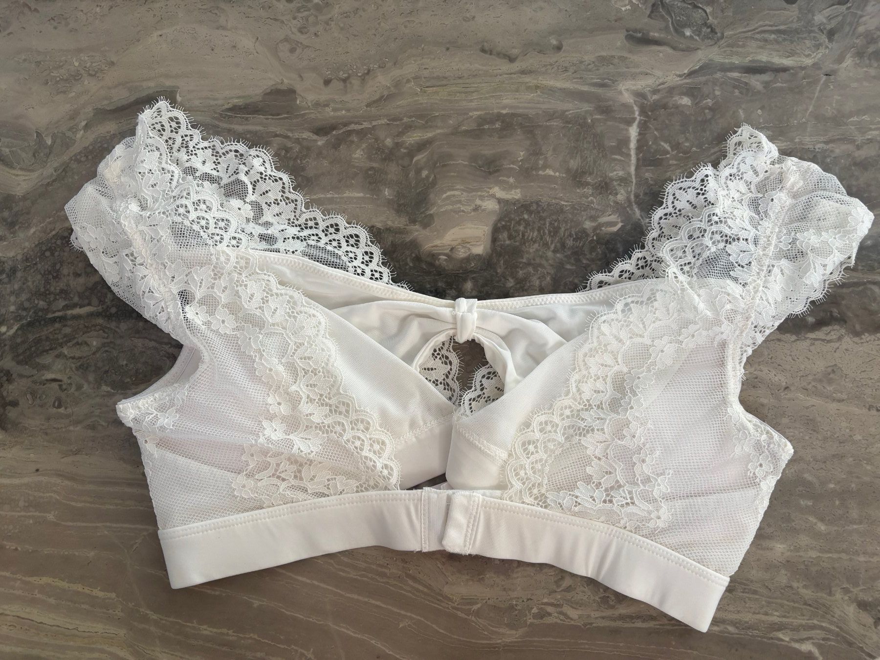 Hunkemöller Autres dessous: BH Hunkemöller – D'occasion à Wilen b. Wollerau par Andrea13 1