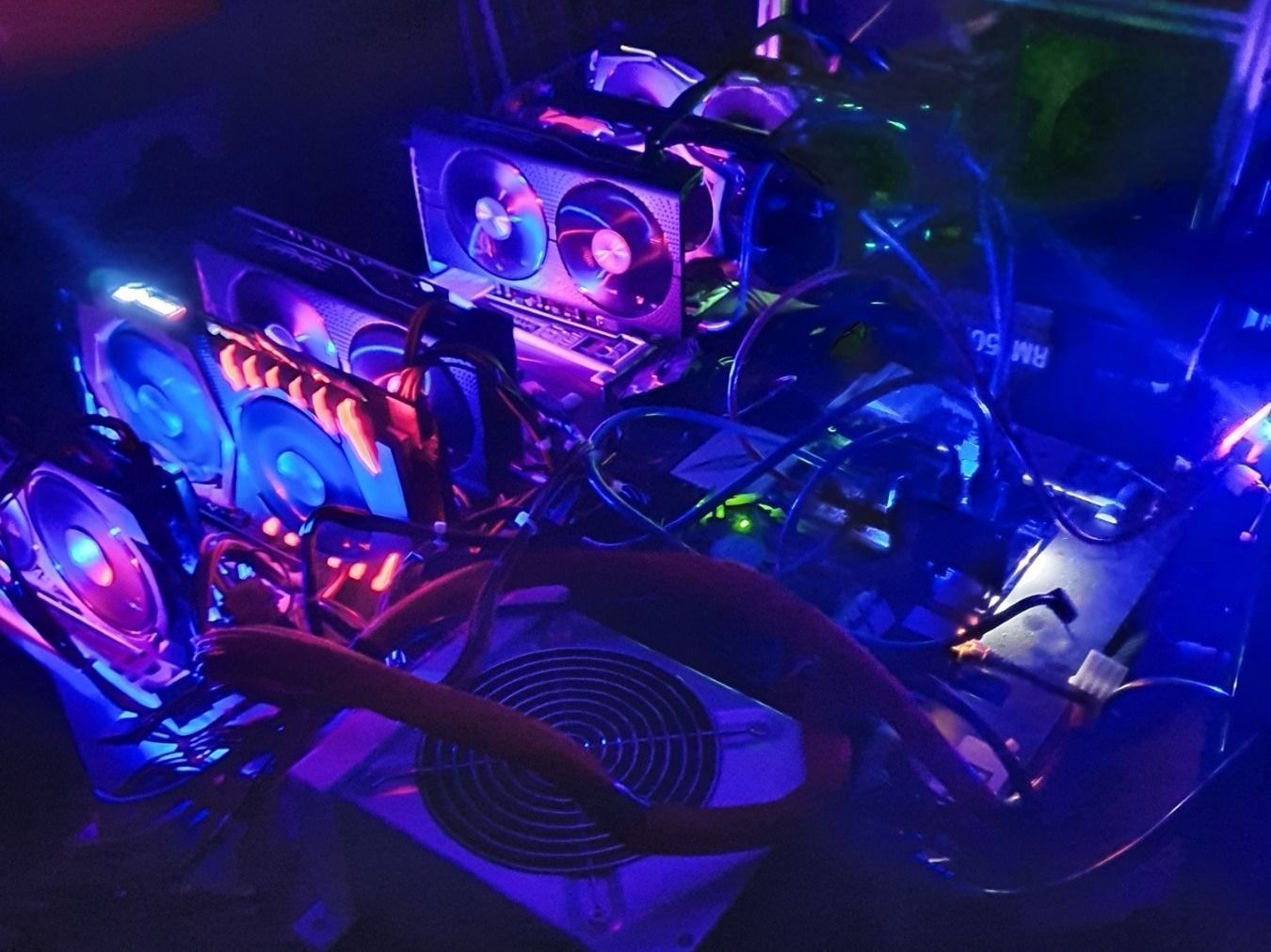Coin Miner: RIG ETH 197 Mh/s 7 x GPU Ethereum – Usato da Flurlingen venduto da LS2011100 7