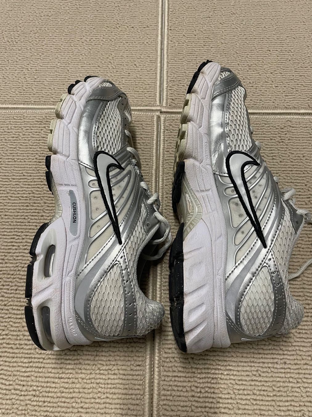 Nike Scarpe da donna: Nike Sneaker Damen weiss – Usato da Schaffhausen venduto da kon_9tj8 2