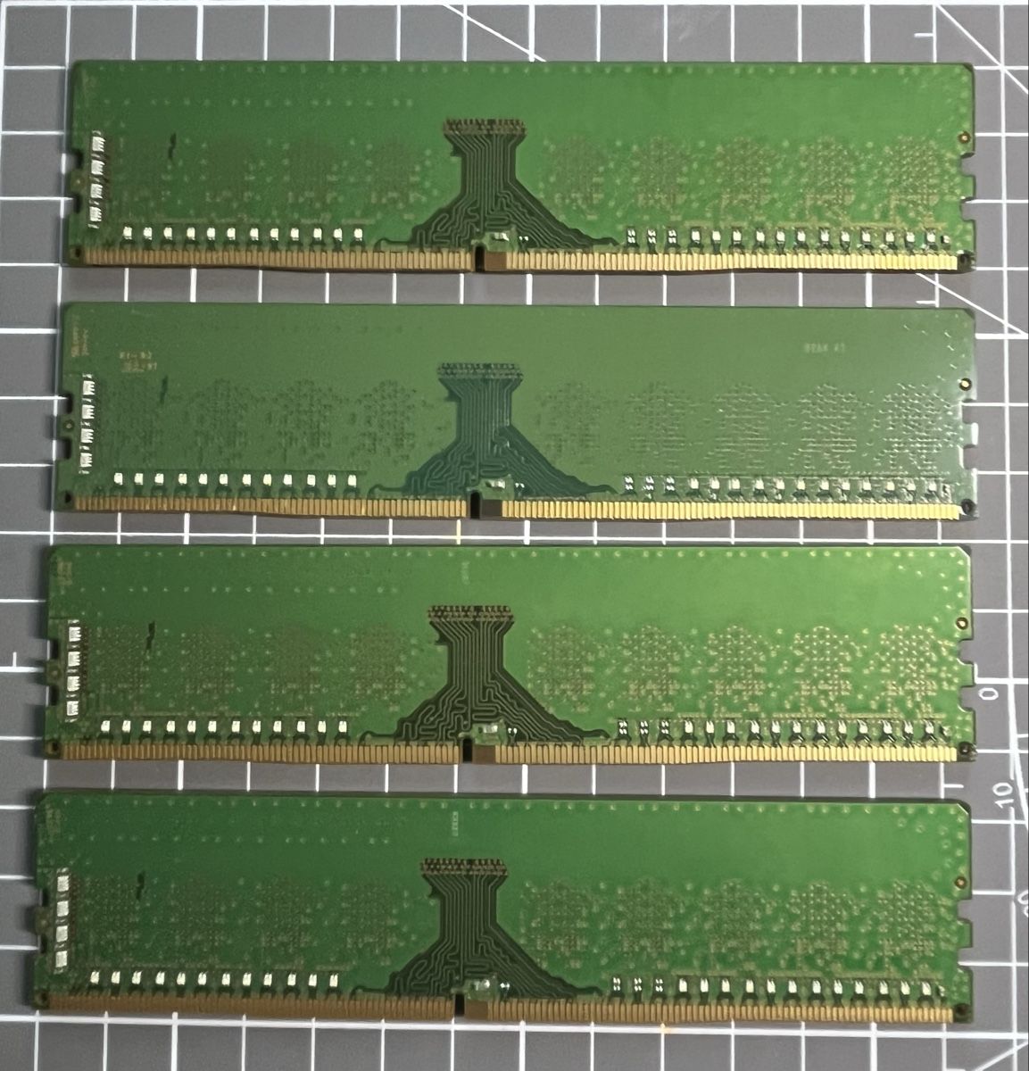 Samsung Mémoires / RAM: Samsung DDR4 4GB 2133 Mhz  – D'occasion à Arosio par pep_y2gj 2