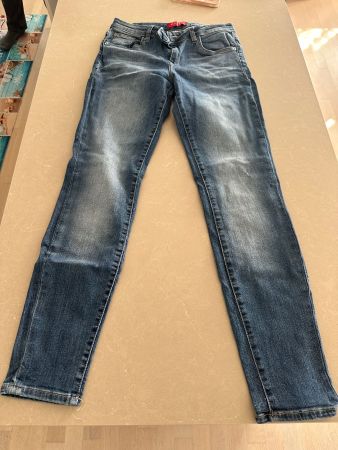 👖 GUESS Skinny Jeans in Blau | Gr. 29 | Used Look