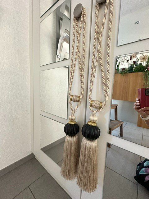 Tutte le decorazioni: Grosse luxuriöse Quasten – Usato da Wiesendangen venduto da EnricaL 7