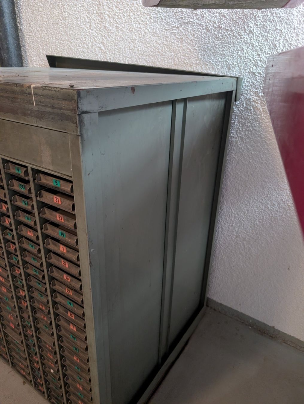 Vidmar Armadi: VIDMAR Vintage Kleinteileschrank – Usato da Dietlikon venduto da mar_6hjv 5