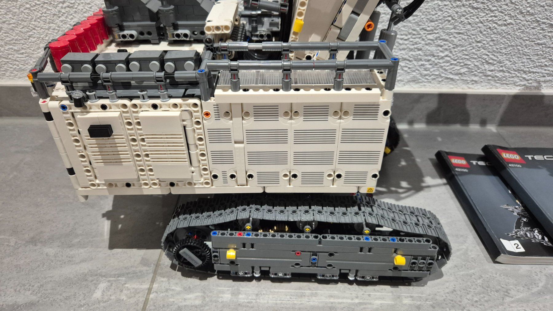 Lego Spielzeuge: Lego Technic Bagger Liebherr R 9800 mit Anleitung – Gebraucht aus Bühl BE von Sahli111 1
