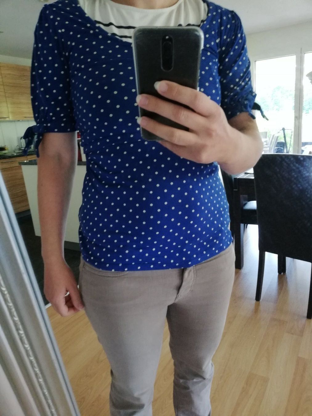 H&M T-shirts: Stilloberteil Gr M – D'occasion à Büttikon AG par Amineah 3