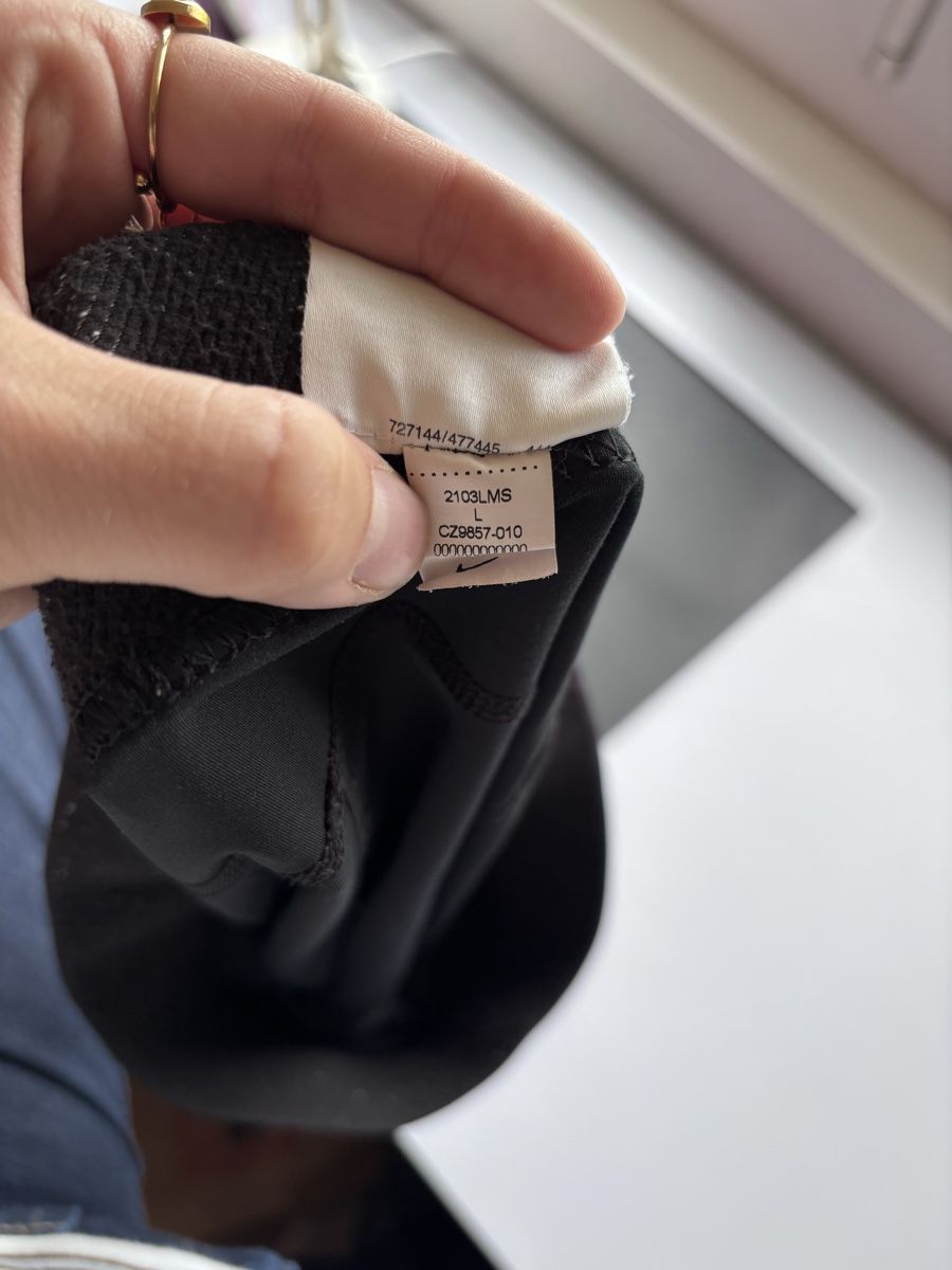 Nike Pantaloni: Nike Pro Hose – Usato da Herisau venduto da Baum_91 3