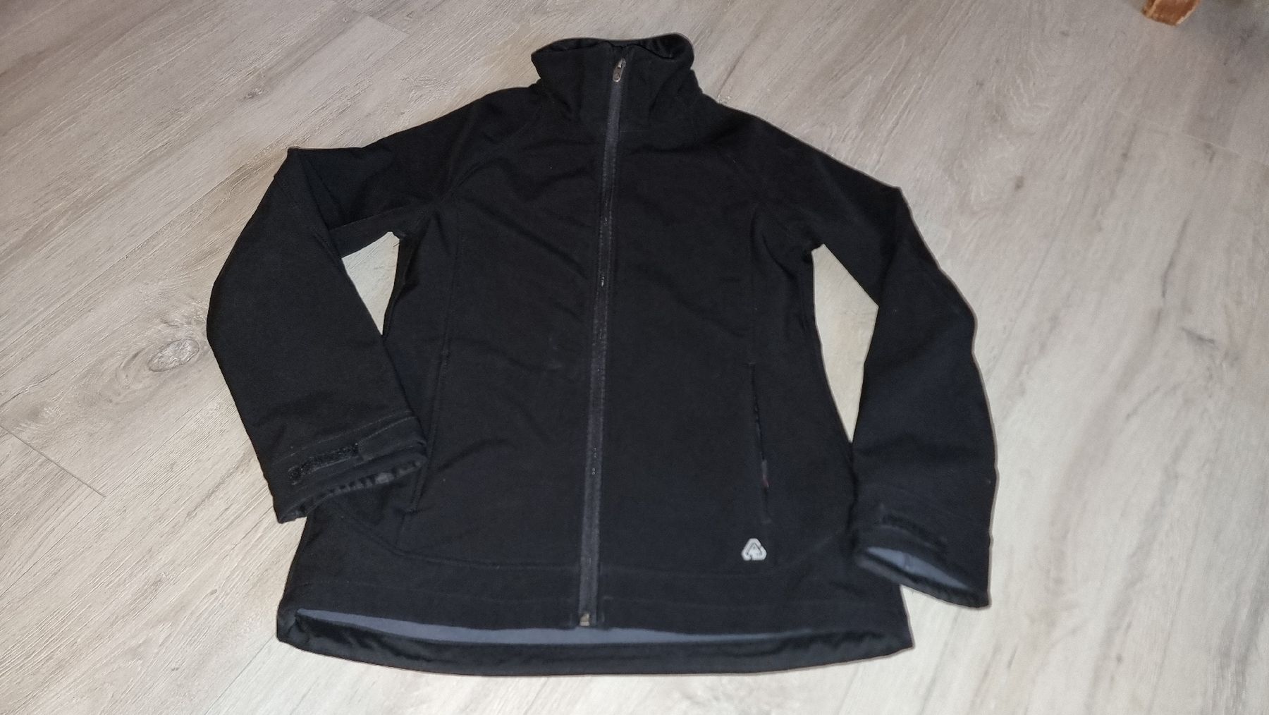 Jacken: H&M Softshell Jacke, Schwarz, Gr. 164, Top Zustand  – Neu (gemäss Beschreibung) aus Wigoltingen von Zuckerfee84 1