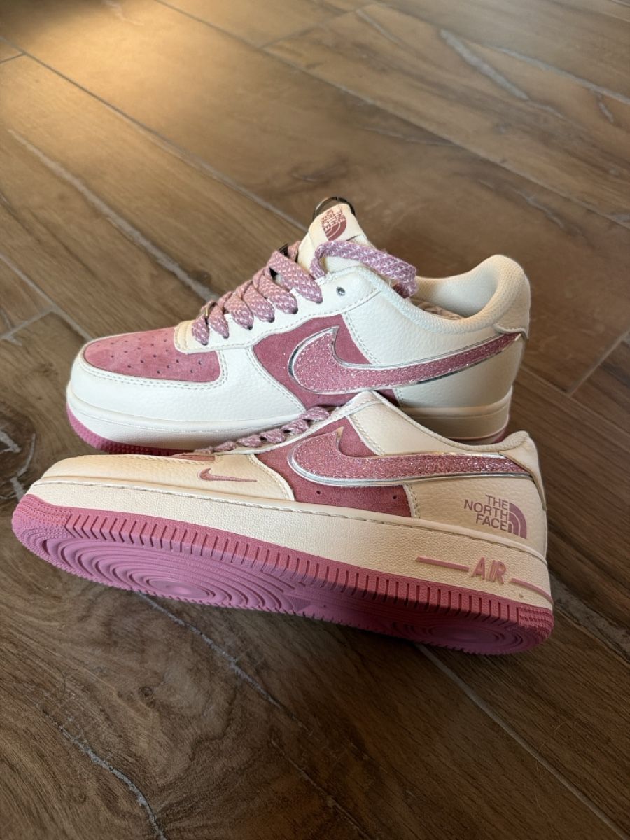 Nike Scarpe da donna: Nike / The North Face Sneaker Gr. 38 – Nuovo (secondo la descrizione) da Muhen venduto da NaRa-Fashion 1
