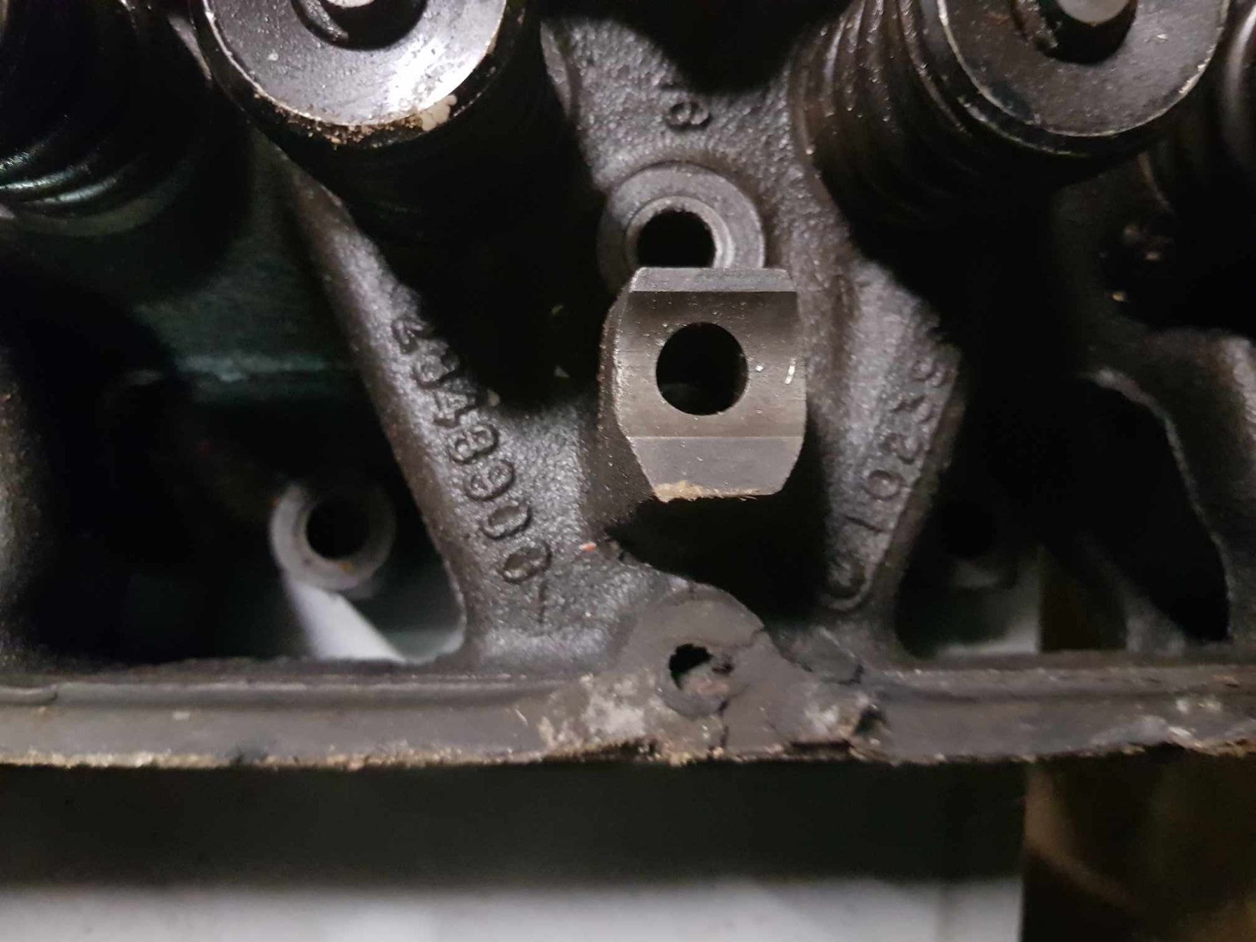 Chrysler Tutti pezzi di ricambio auto: Zylinderköpfe   Chrysler Big Block – Usato da Niedergösgen venduto da usc_tt5r 3