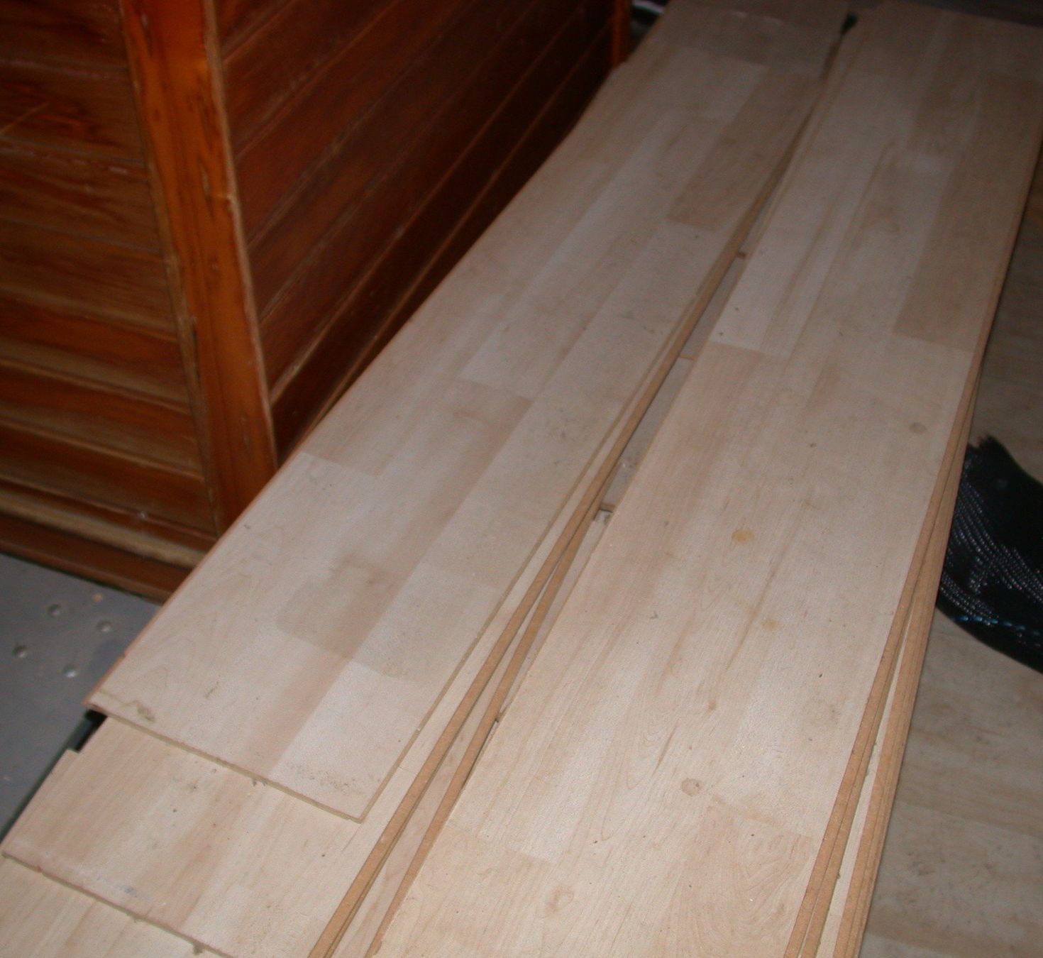 Rivestimenti per pavimenti: Laminat hell – Usato da Lengnau AG venduto da imf_s96l 1