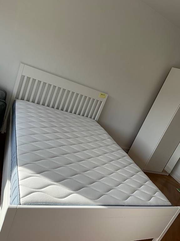 Betten: Ikea White Bed + net + mattress  – Gebraucht aus Baden von cri_fcx8 2