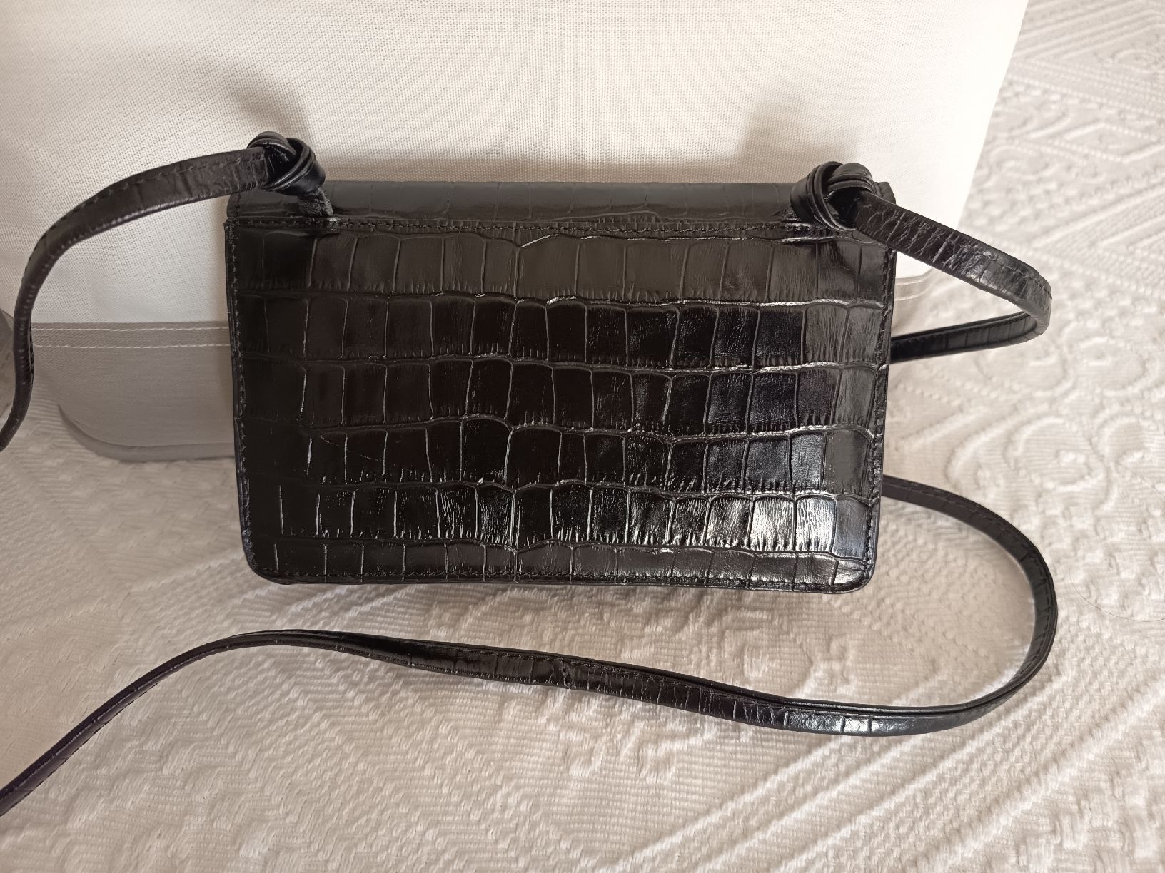 Borse da donna: Zara Black Croc Effect Small Bag – Nuovo (secondo la descrizione) da Basel venduto da beg_6v7r 1