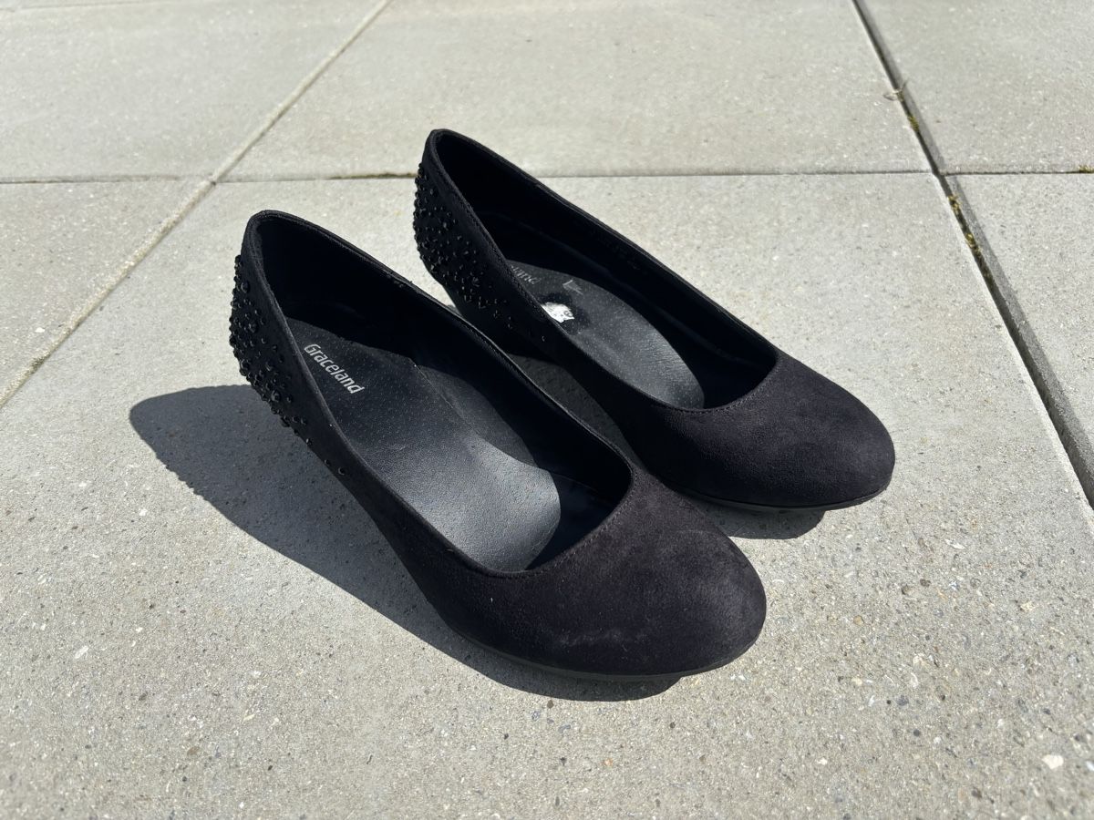 Graceland Damenschuhe: Damenschuhe Grösse 37 – Gebraucht aus Grenchen von Wonderland-Finland 1