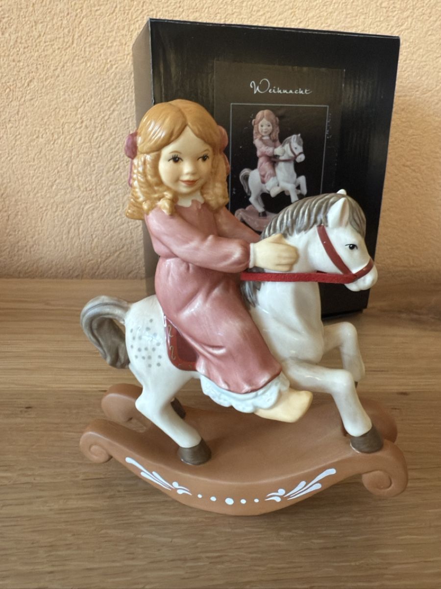 Statuette: Goebel Mädchen mit Schaukelpferd – Usato da Sarmenstorf venduto da Nathaliie_21 4