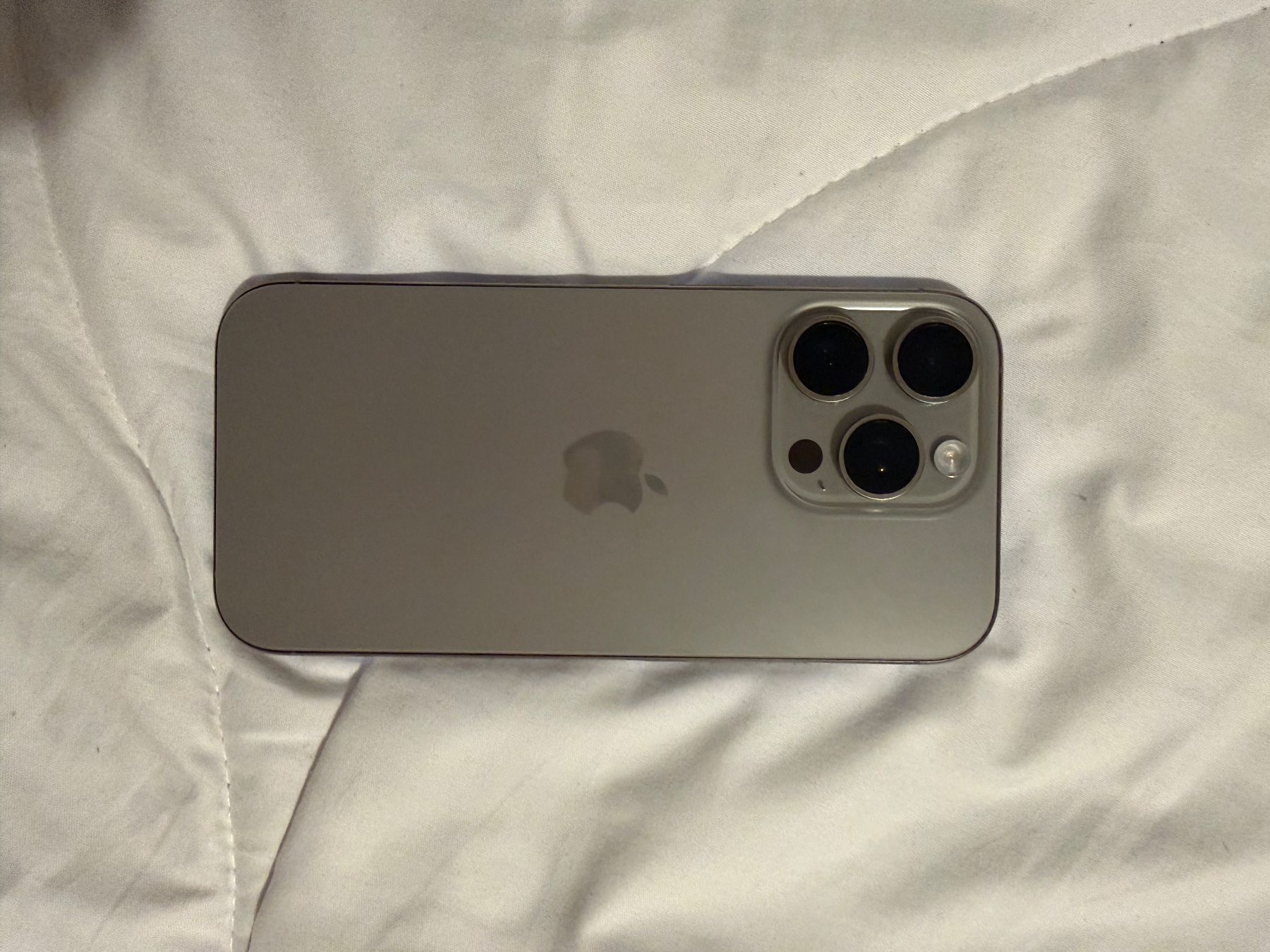 Apple Handys / Smartphones: iPhone 16 pro 128 – Gebraucht aus Strengelbach von van_hg7n 4