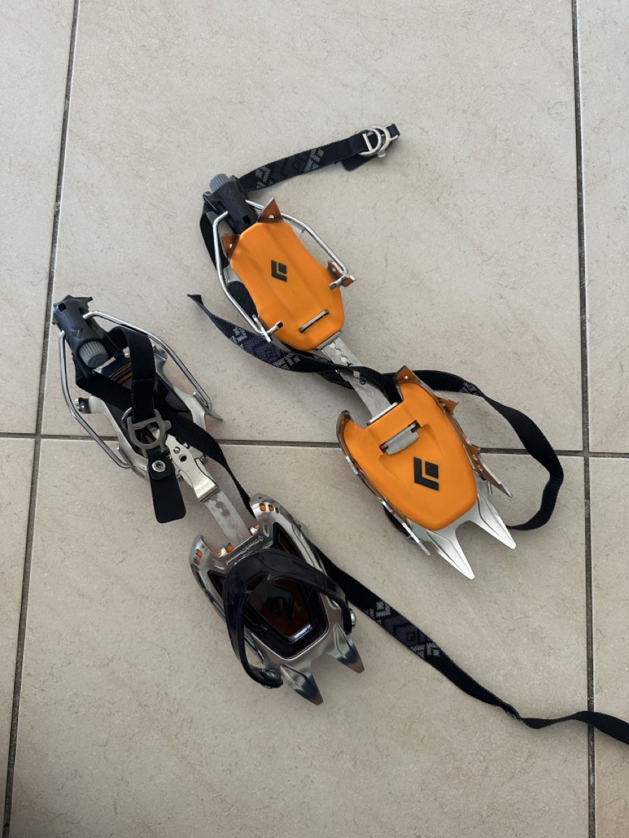 Black Diamond Autre équipement outdoor: Crampons Black Diamond orange  – D'occasion à Panex par chchchch01